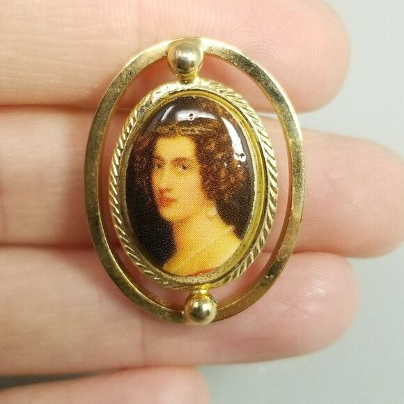 Vintage Portrait of a Woman Oval Gold Tone Brooch, 1 Inch Long, Estate - Picture 1 of 6
